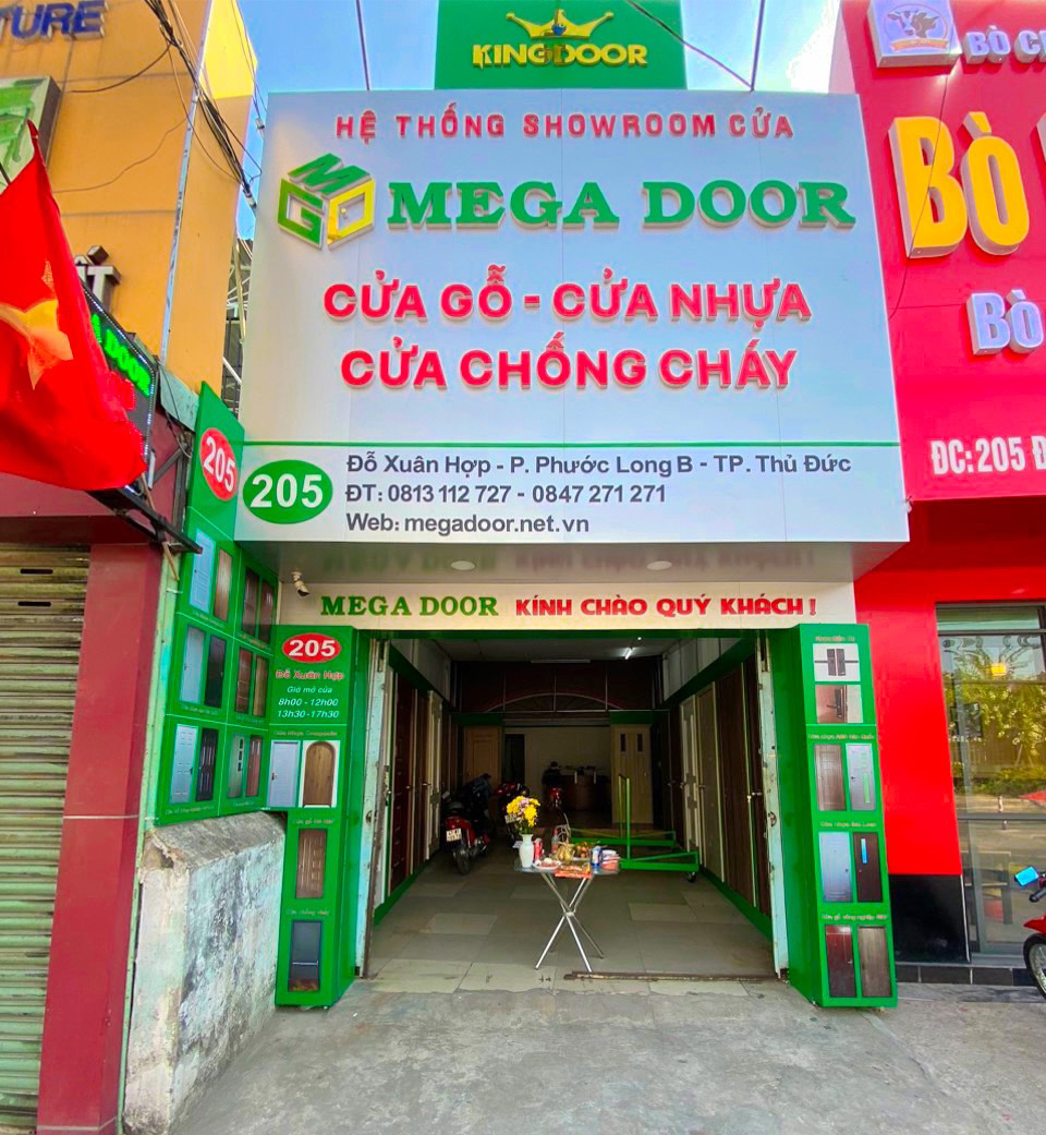 cửa nhựa giả gỗ tại quận 9